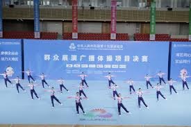 10+3！二次受伤倒下！这可是快船的主力前锋